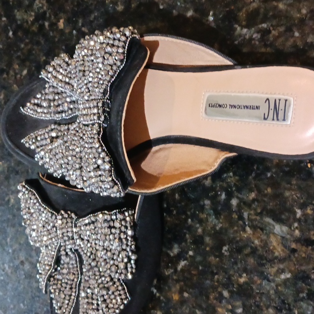 INC International Concepts Women's Black Sandals with Silver Beading
